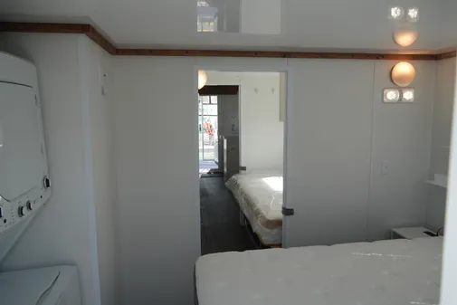 Catamaran Aqua Lodge image