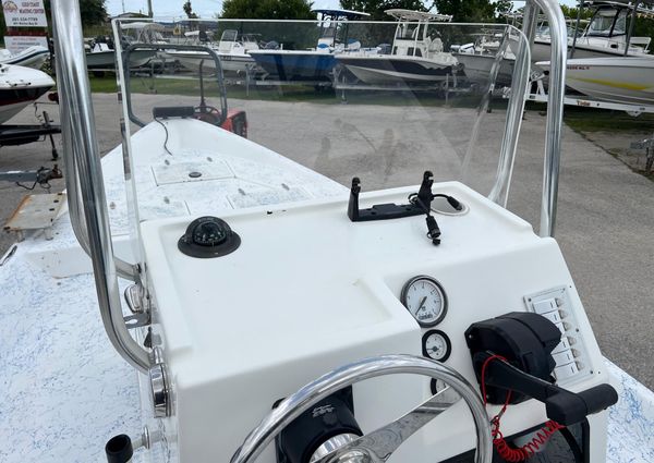 Shallow-stalker V20 image