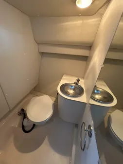 Tiara Yachts 2900 Coronet image