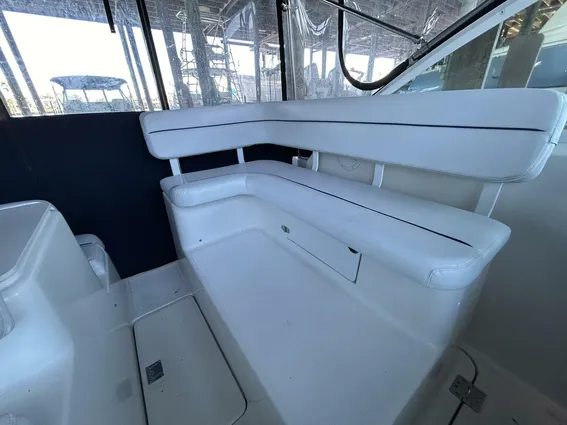 Tiara Yachts 2900 Coronet image