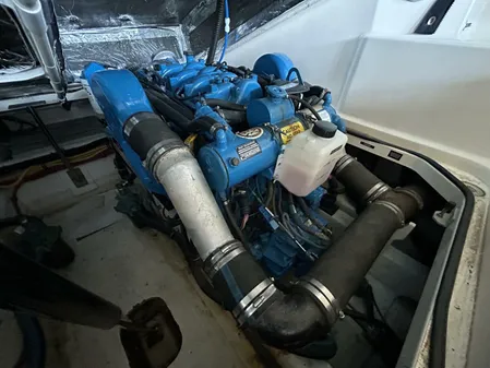 Tiara Yachts 2900 Coronet image