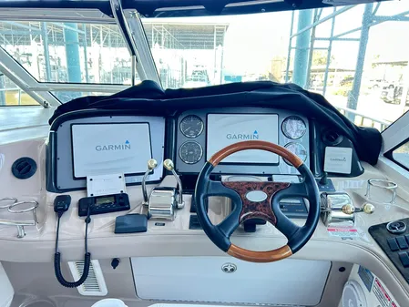 Sea Ray 52 Sundancer image