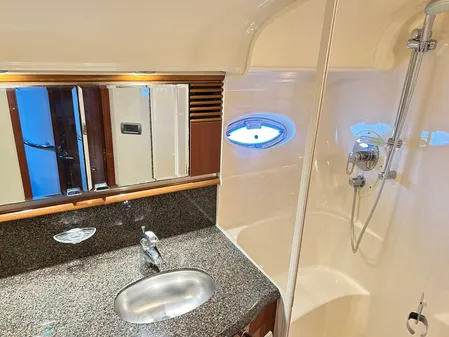 Sea Ray 52 Sundancer image