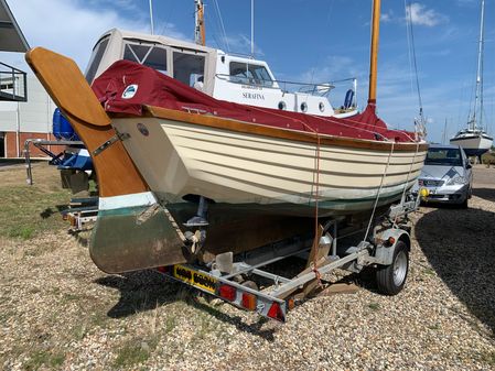 Character-boats COASTAL-WEEKENDER image