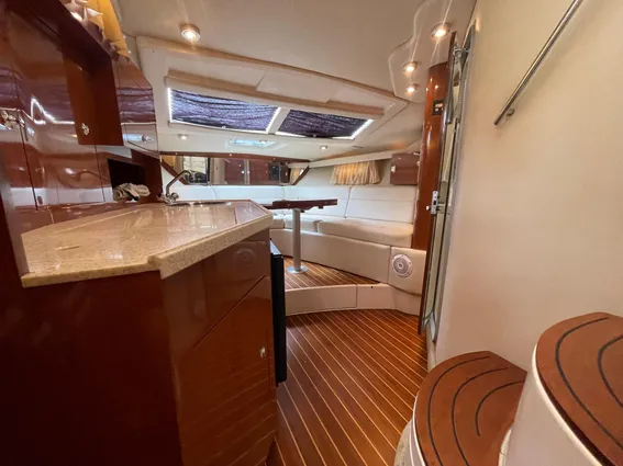 Regal 3060 Window Express image