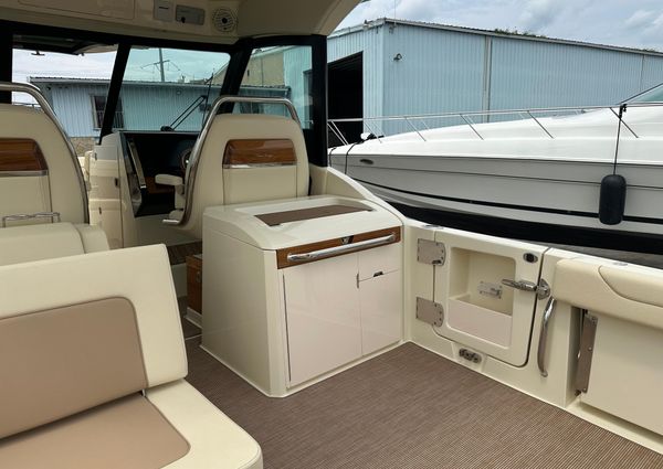 Chris-craft CALYPSO-32 image