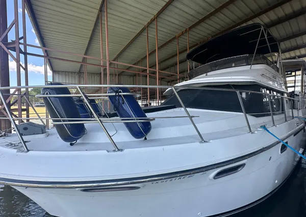 Carver 3807 Aft Cabin Motor Yacht image