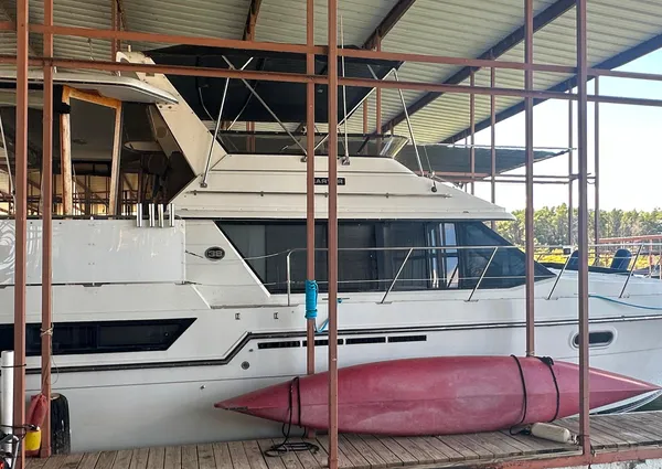 Carver 3807 Aft Cabin Motor Yacht image