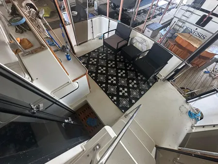 Carver 3807 Aft Cabin Motor Yacht image
