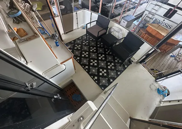 Carver 3807 Aft Cabin Motor Yacht image