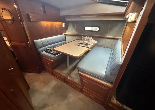 Carver 3807 Aft Cabin Motor Yacht image