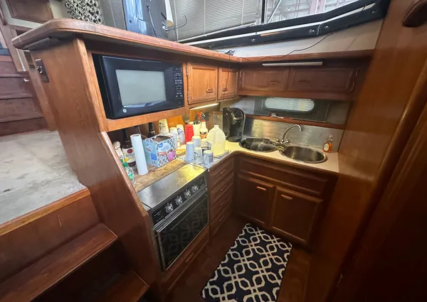 Carver 3807 Aft Cabin Motor Yacht image