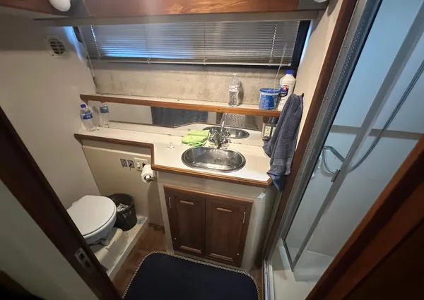 Carver 3807 Aft Cabin Motor Yacht image