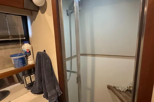 Carver 3807 Aft Cabin Motor Yacht image