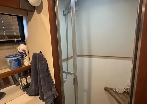 Carver 3807 Aft Cabin Motor Yacht image