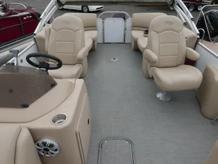 Manitou AURORA-VP image