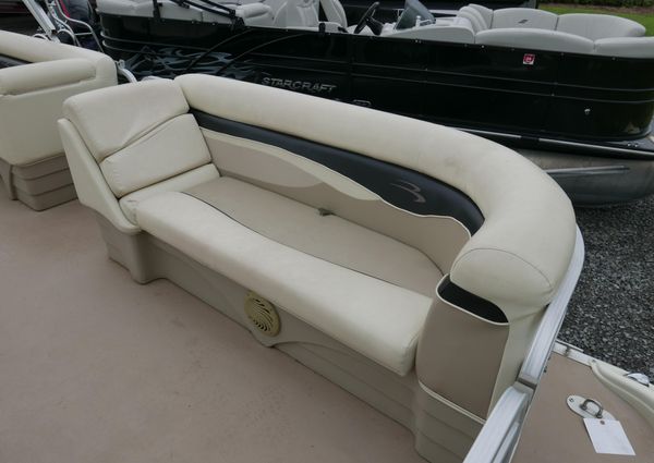 Bennington 22SLX image