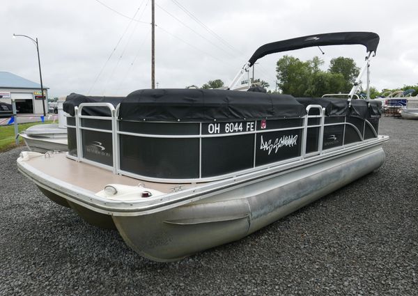 Bennington 22SLX image