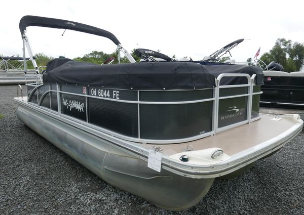 Bennington 22SLX image