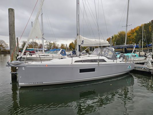 Beneteau OCEANIS-30-1 - main image