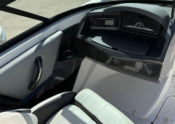 Monterey 218SS-SUPER-SPORT image