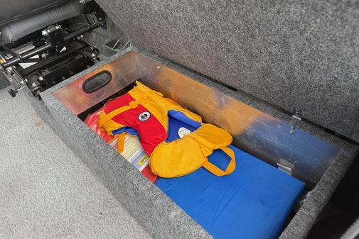 Thunder-jet 21-LUXOR-OB image