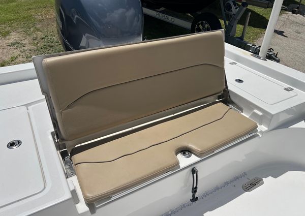 Sportsman MASTERS-247-BAY-BOAT image