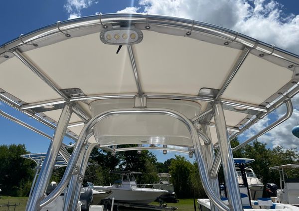 Sportsman MASTERS-247-BAY-BOAT image