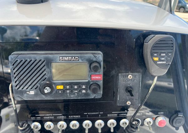 Sportsman MASTERS-247-BAY-BOAT image