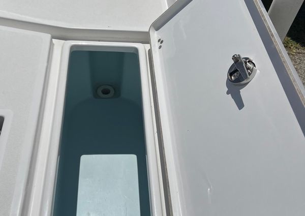 Sportsman MASTERS-247-BAY-BOAT image