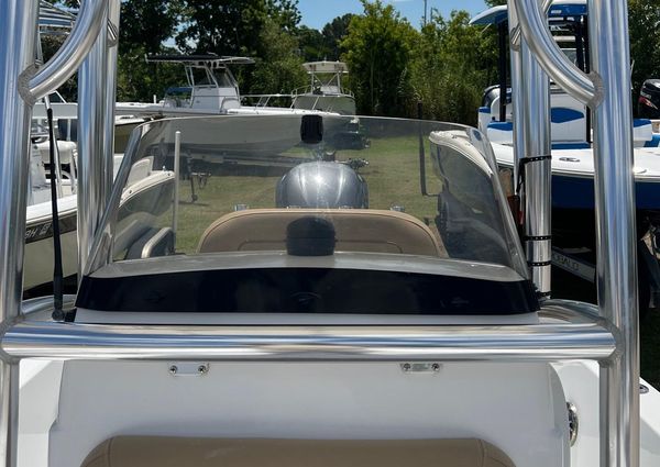 Sportsman MASTERS-247-BAY-BOAT image