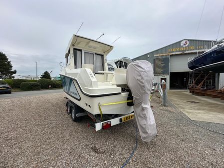 Quicksilver 625-PILOTHOUSE image