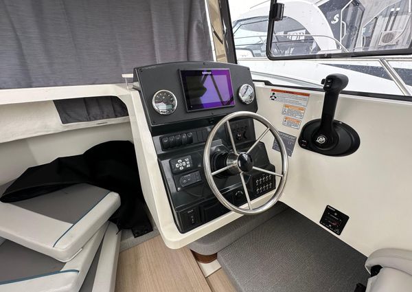 Quicksilver 625-PILOTHOUSE image