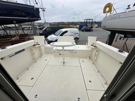 Quicksilver 625-PILOTHOUSE image