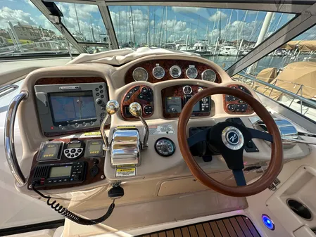 Sea Ray 320 Sundancer image