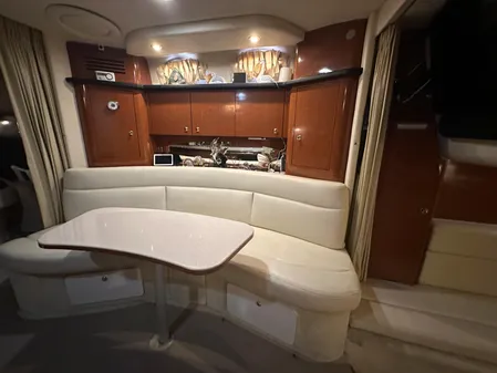 Sea Ray 320 Sundancer image