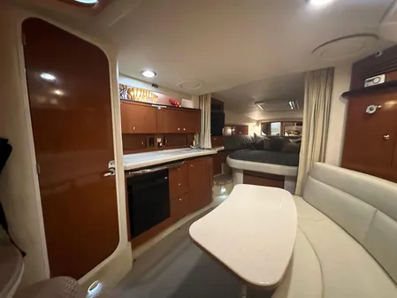 Sea Ray 320 Sundancer image