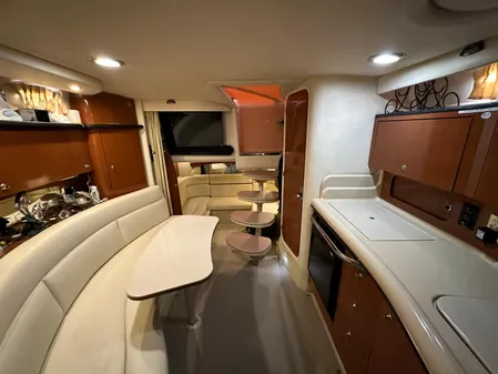 Sea Ray 320 Sundancer image