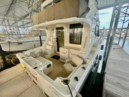 Silverton 34 Convertible image