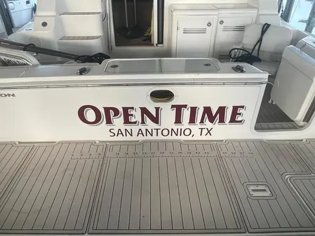 Silverton 34 Convertible image