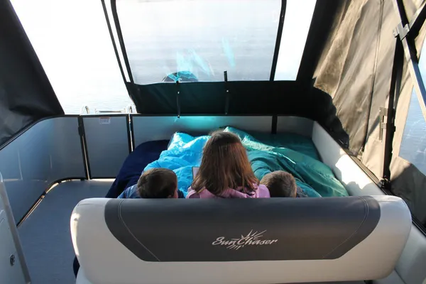 Sunchaser GENEVA-CRUISE-22-VOYAGER image