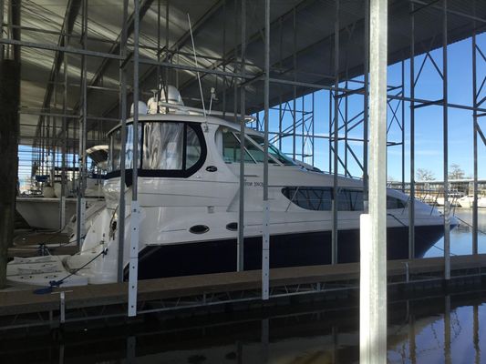 Sea Ray 40 Motor Yacht - main image
