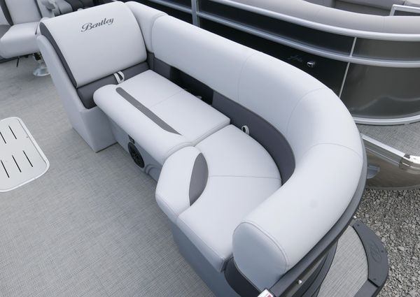 Bentley-pontoons LEGACY-223-QSB image