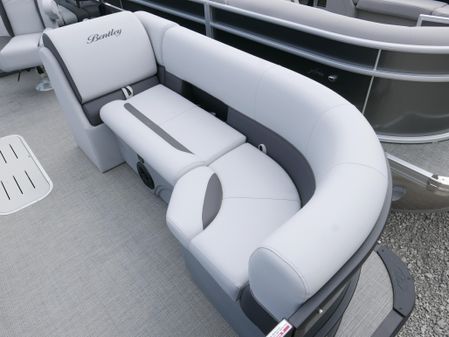 Bentley-pontoons LEGACY-223-QSB image