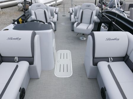 Bentley-pontoons LEGACY-223-QSB image