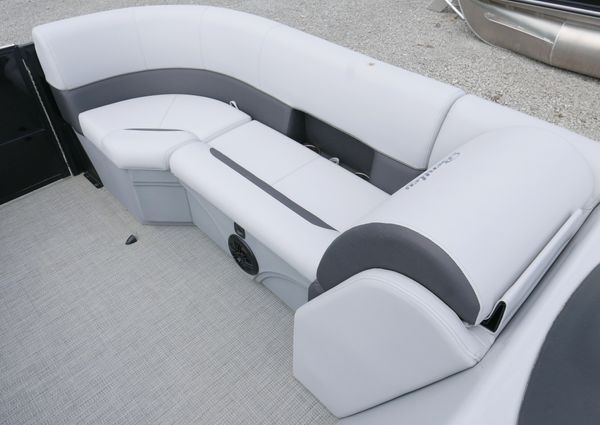 Bentley-pontoons LEGACY-223-QSB image