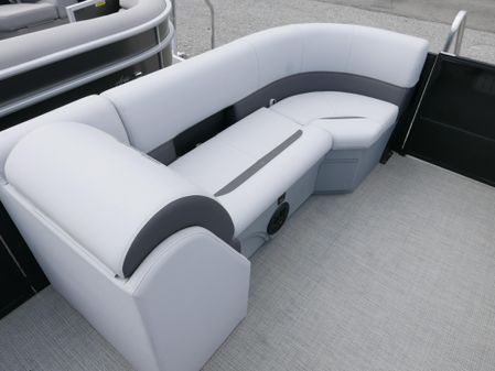 Bentley-pontoons LEGACY-223-QSB image