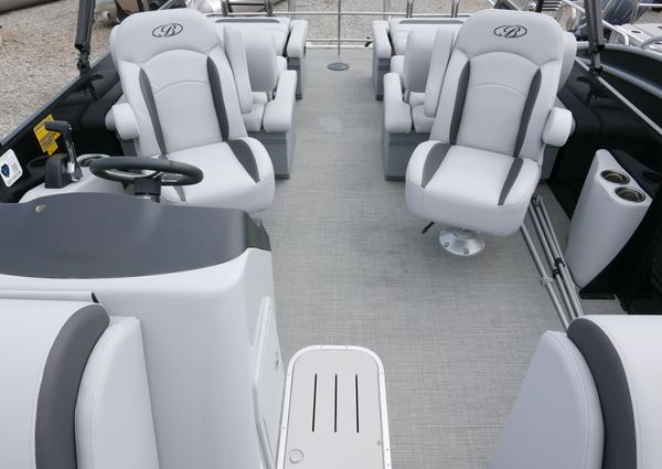 Bentley-pontoons LEGACY-223-QSB image