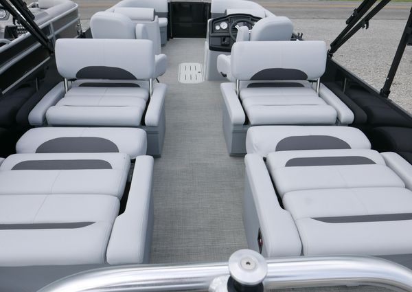 Bentley-pontoons LEGACY-223-QSB image