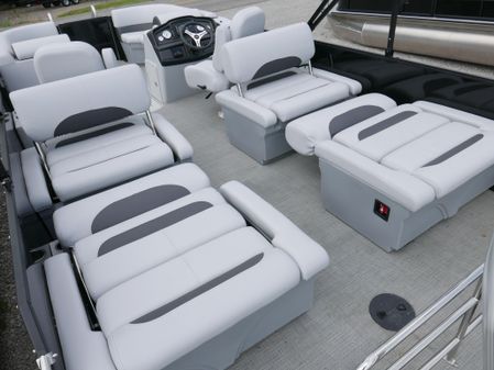 Bentley-pontoons LEGACY-223-QSB image